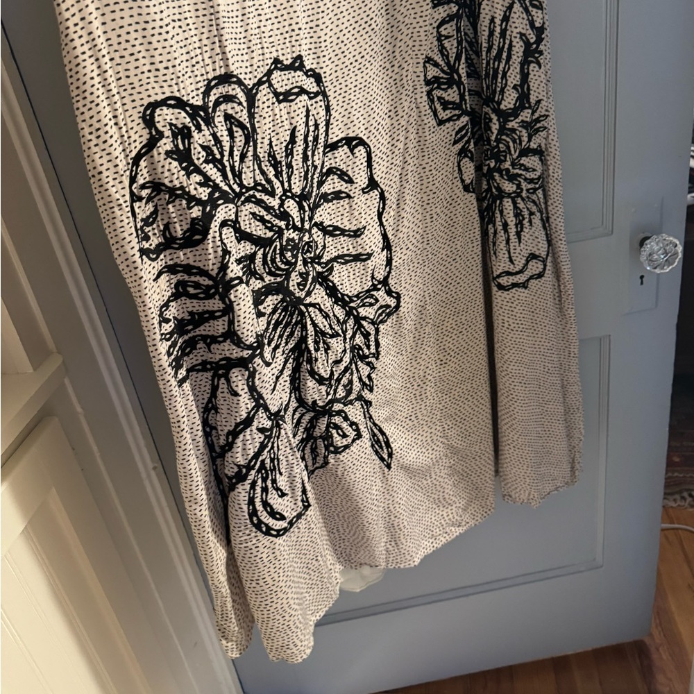 Elegant Beige Floral Maxi Dress - Picture 7 of 11